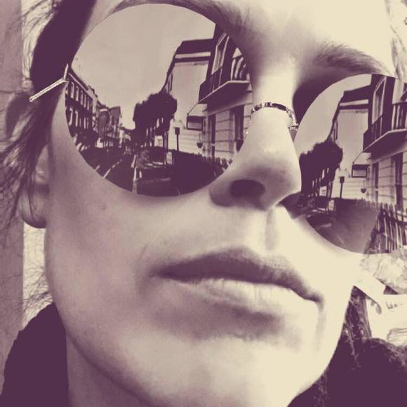 Meet your Posher, Danielle - Picture 1 of 1